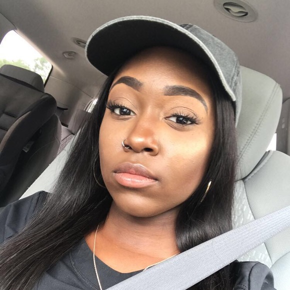 Meet your Posher, Jazzmin - Picture 1 of 1